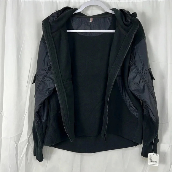 NWT Free People Movement Black Full Zipper Fleece Jacket Size XS - Picture 6 of 10